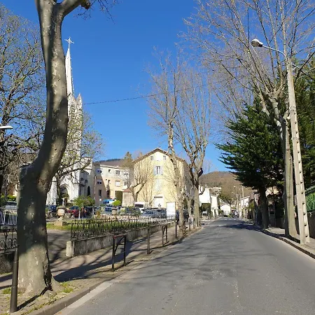 La Des Fleurs Apartman *